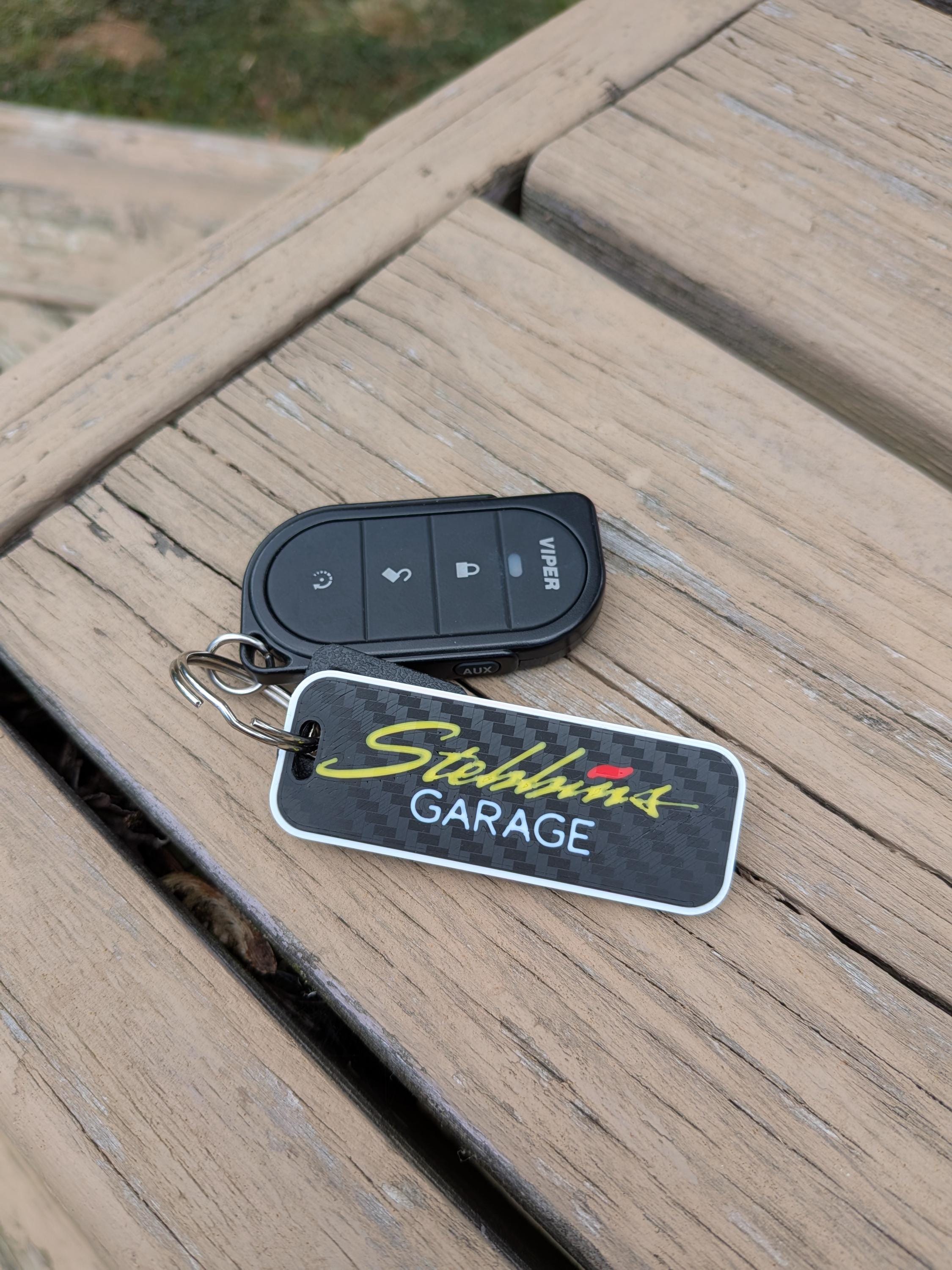 Stebbins Garage Keychains Carbon Look (pair)