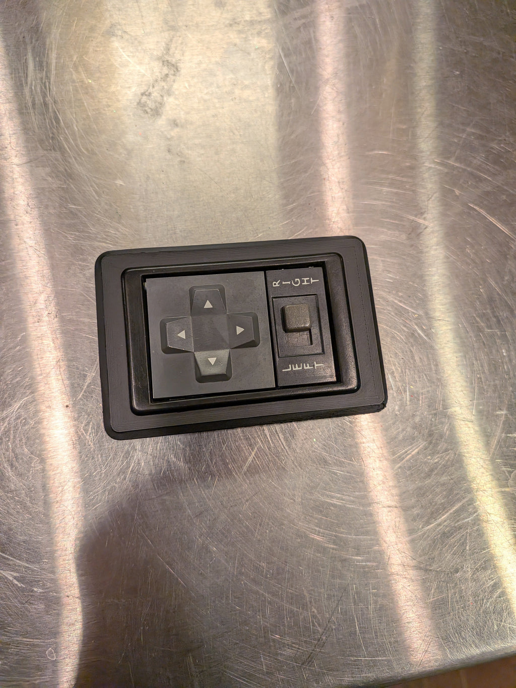 98-02 Console Power Mirror Switch Plate